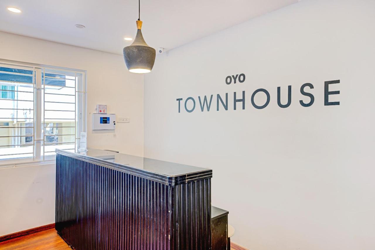 Oyo Townhouse 74871 Thoraipakkam Hotel Chennai Eksteriør billede