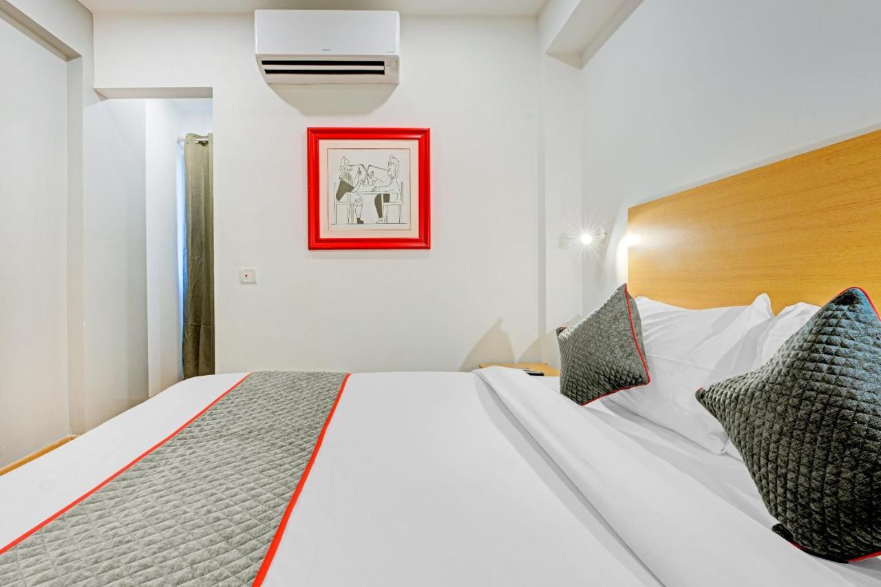 Oyo Townhouse 74871 Thoraipakkam Hotel Chennai Eksteriør billede