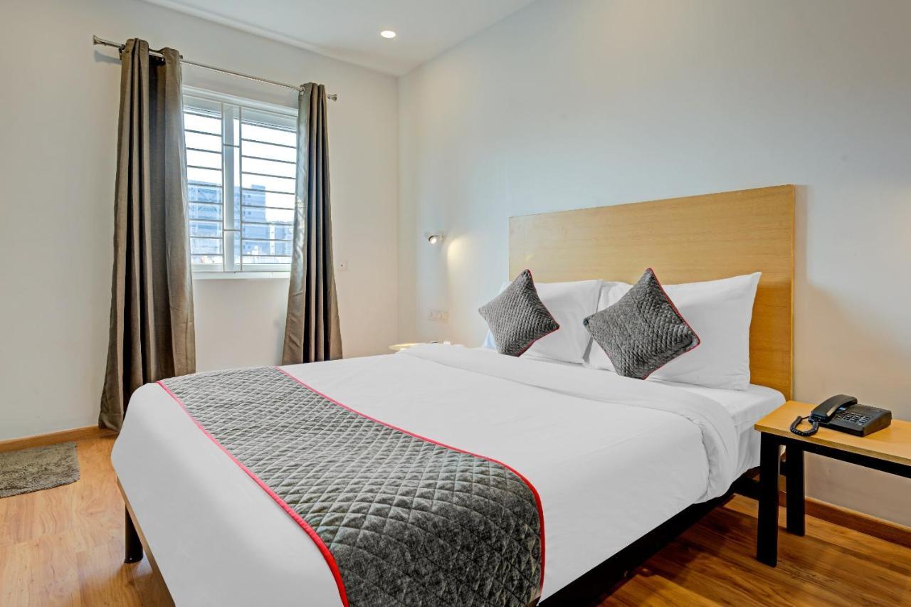Oyo Townhouse 74871 Thoraipakkam Hotel Chennai Eksteriør billede