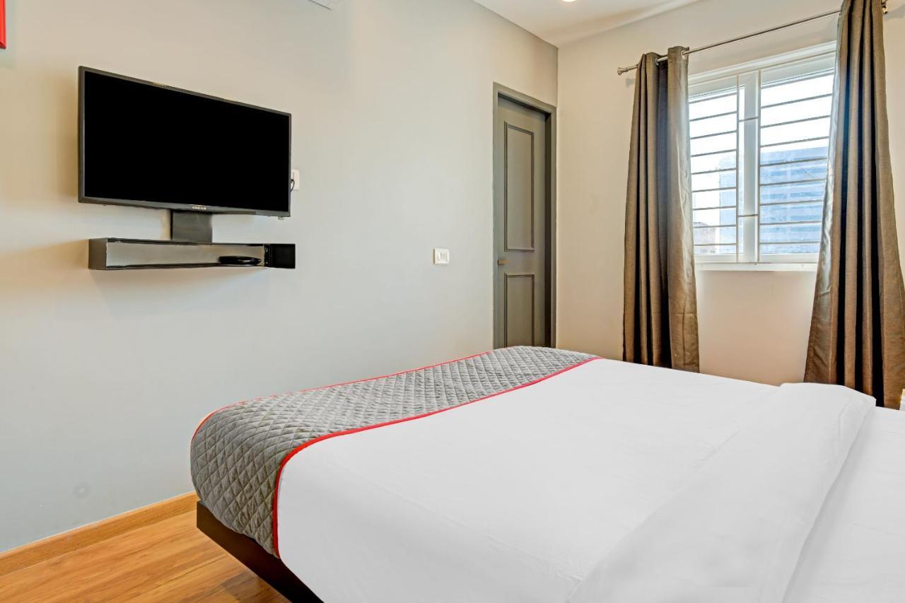 Oyo Townhouse 74871 Thoraipakkam Hotel Chennai Eksteriør billede